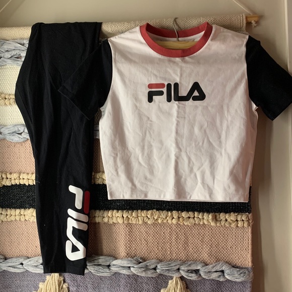 DUO - Picture 1 of 3